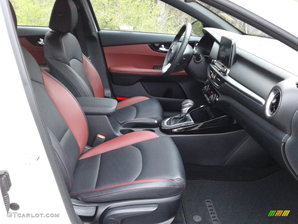 2019 Kia Forte EX Front Seat Photos