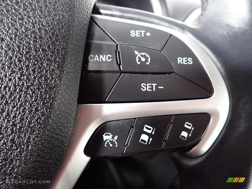 2015 Cherokee Trailhawk 4x4 - Brilliant Black Crystal Pearl / Trailhawk Black photo #40