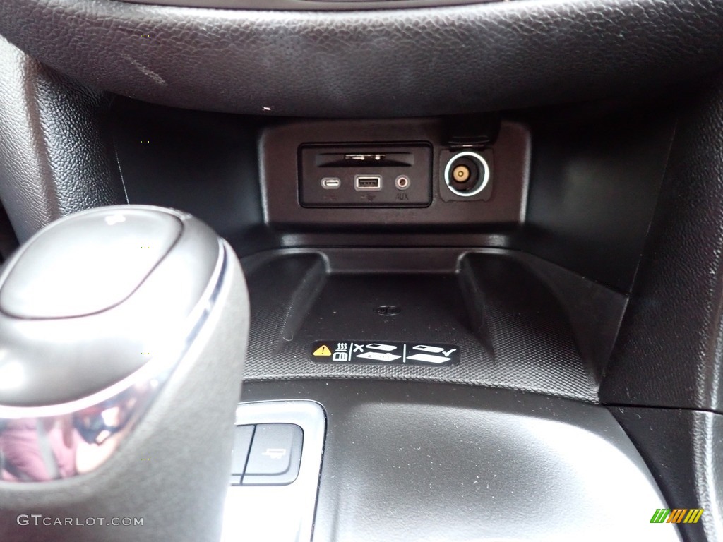 2020 Equinox Premier AWD - Summit White / Jet Black photo #28