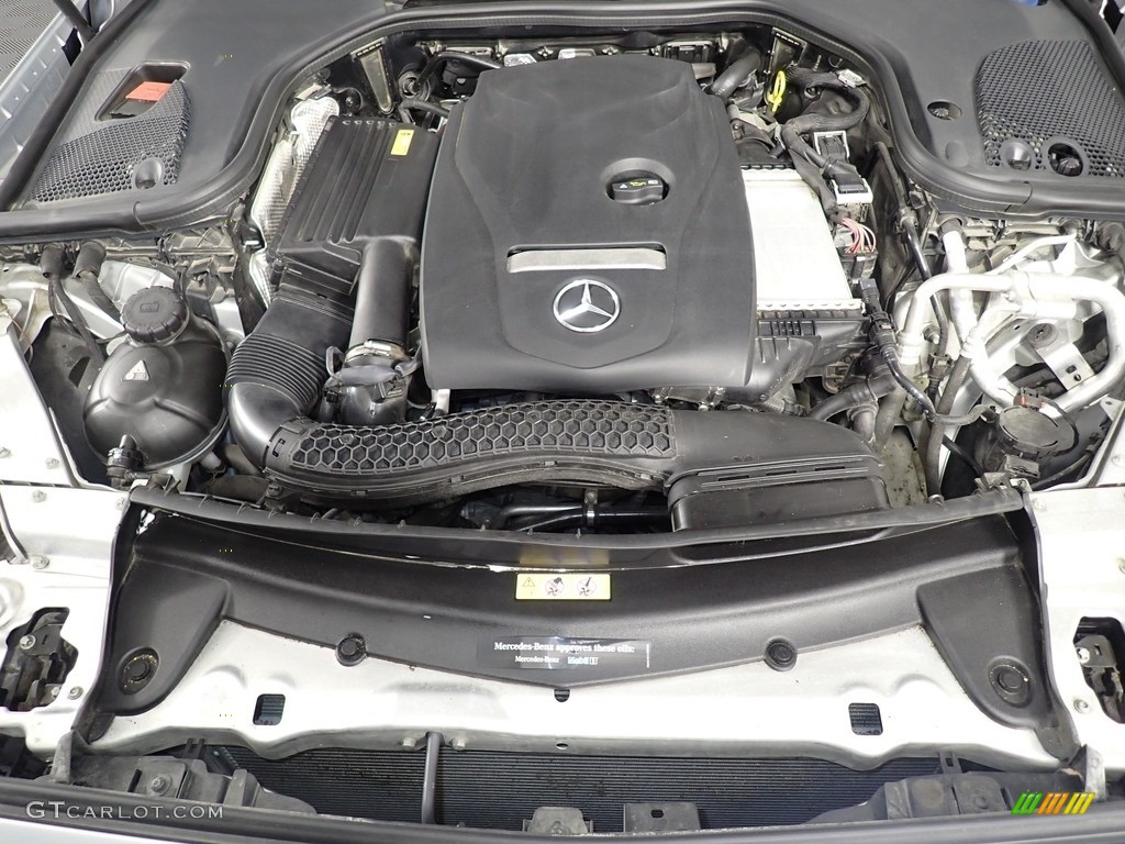 2017 Mercedes-Benz E 300 4Matic Sedan Engine Photos