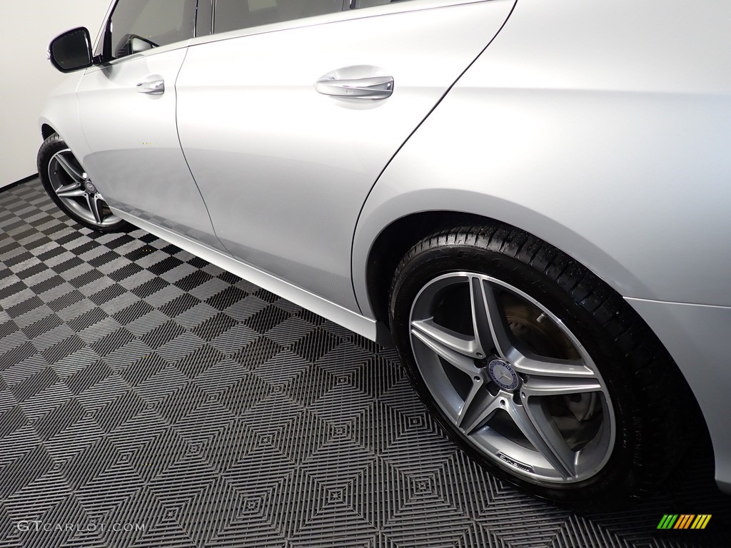 2017 E 300 4Matic Sedan - Iridium Silver Metallic / Black photo #12