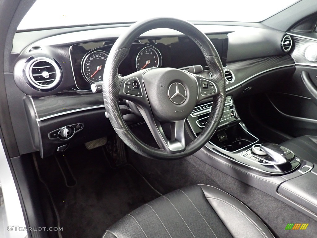 2017 Mercedes-Benz E 300 4Matic Sedan Black Dashboard Photo #141480560