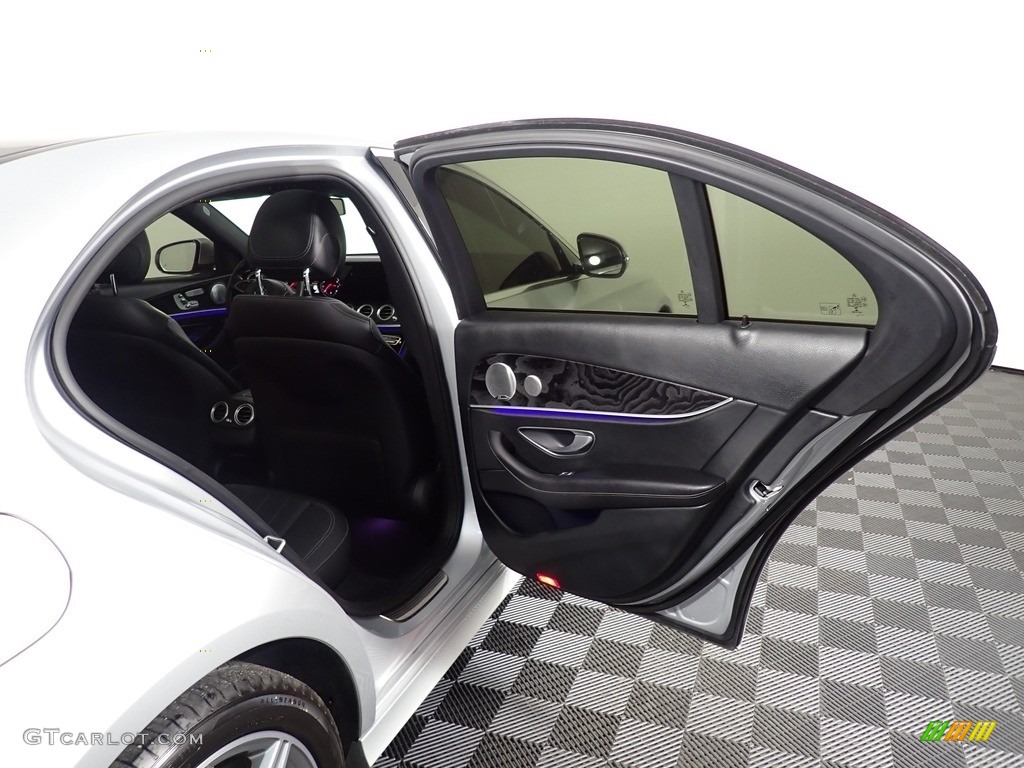 2017 E 300 4Matic Sedan - Iridium Silver Metallic / Black photo #30