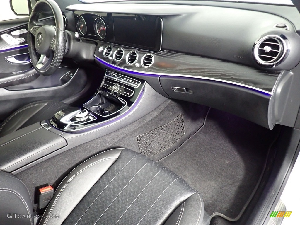 2017 Mercedes-Benz E 300 4Matic Sedan Black Dashboard Photo #141480737
