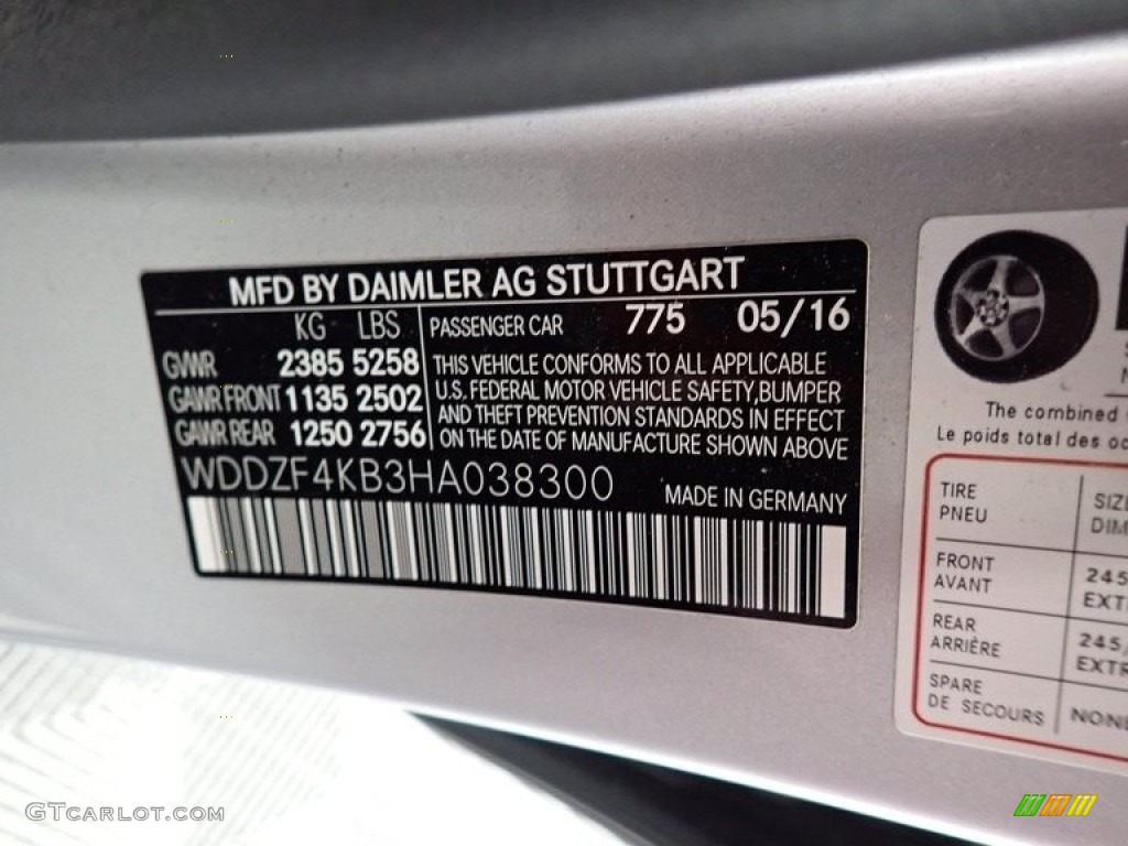 2017 E 300 4Matic Sedan - Iridium Silver Metallic / Black photo #46