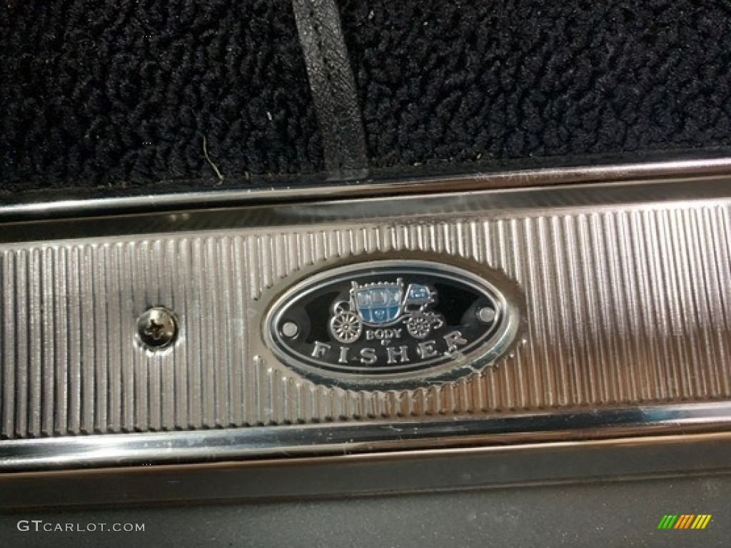 1965 Chevrolet Impala SS Marks and Logos Photo #141481652