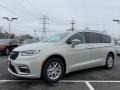 2021 Luxury White Pearl Chrysler Pacifica Touring L #141484894