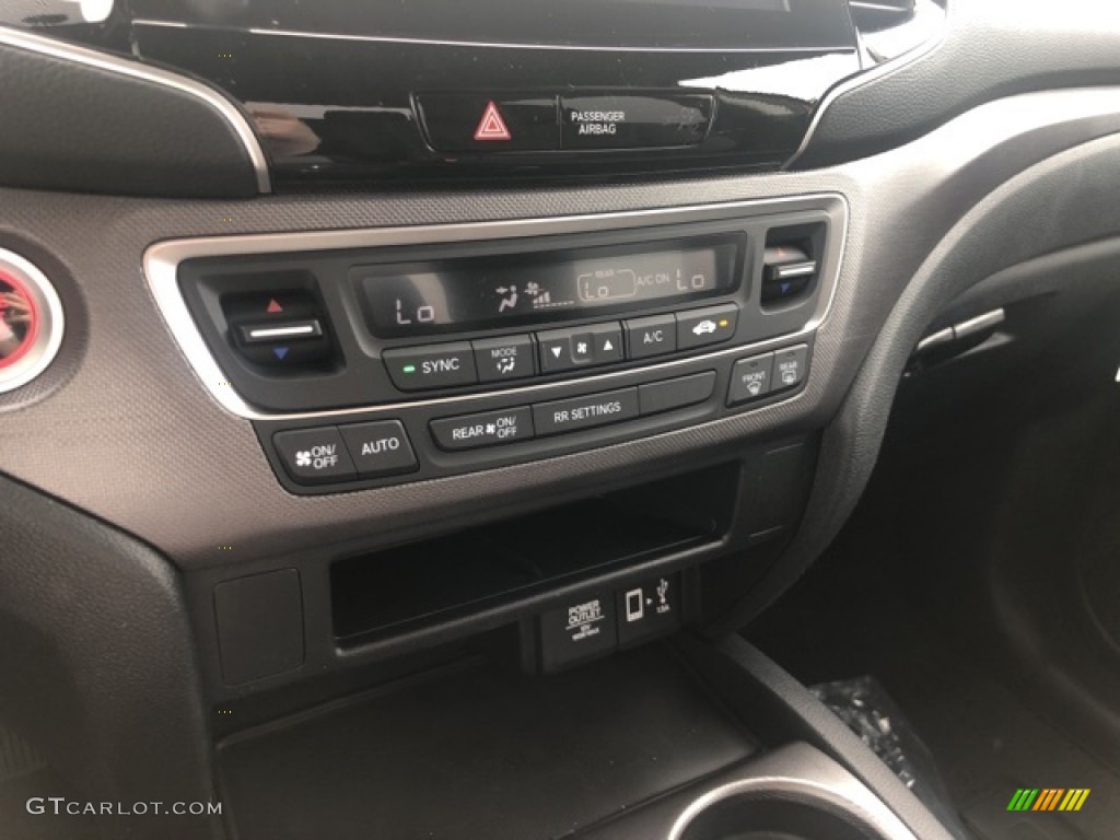 2021 Ridgeline Sport AWD - Radiant Red Metallic II / Black photo #11