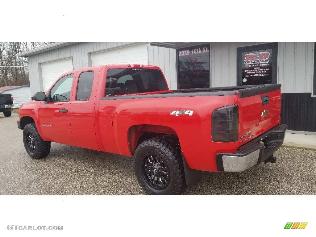 2011 Silverado 1500 LS Extended Cab 4x4 - Victory Red / Dark Titanium photo #20