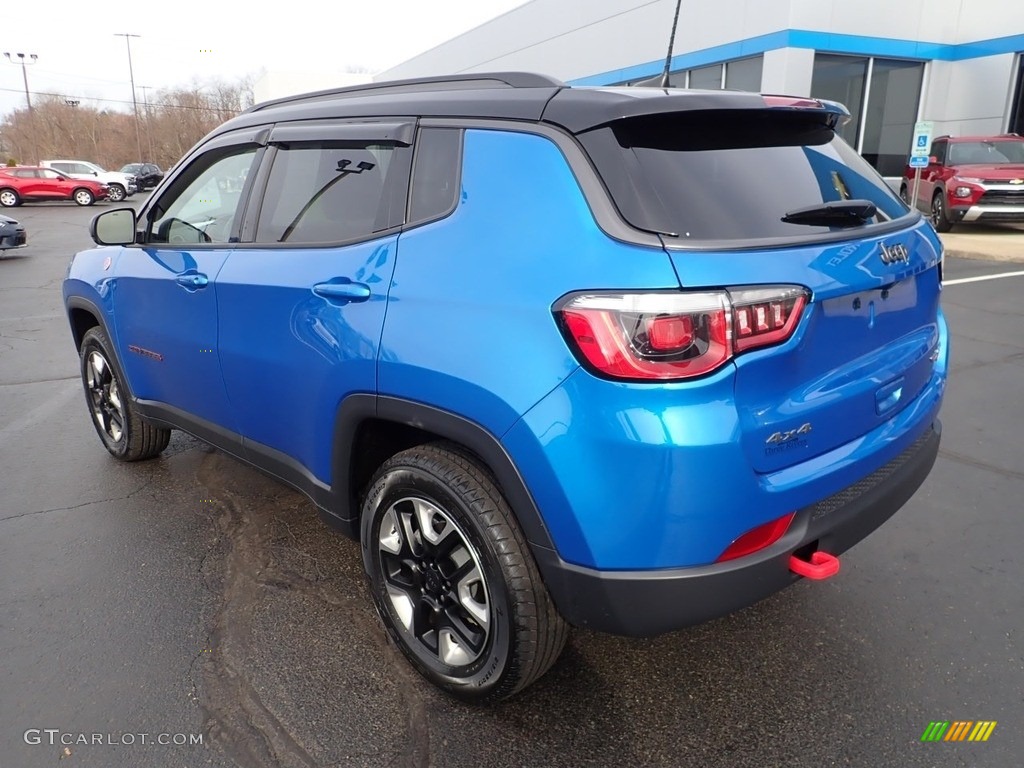 2018 Compass Trailhawk 4x4 - Laser Blue Pearl / Black/Ruby Red photo #4