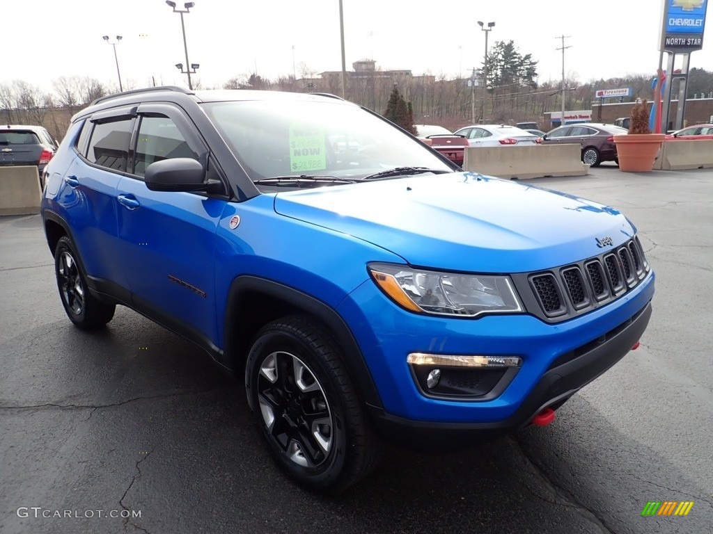 2018 Compass Trailhawk 4x4 - Laser Blue Pearl / Black/Ruby Red photo #11