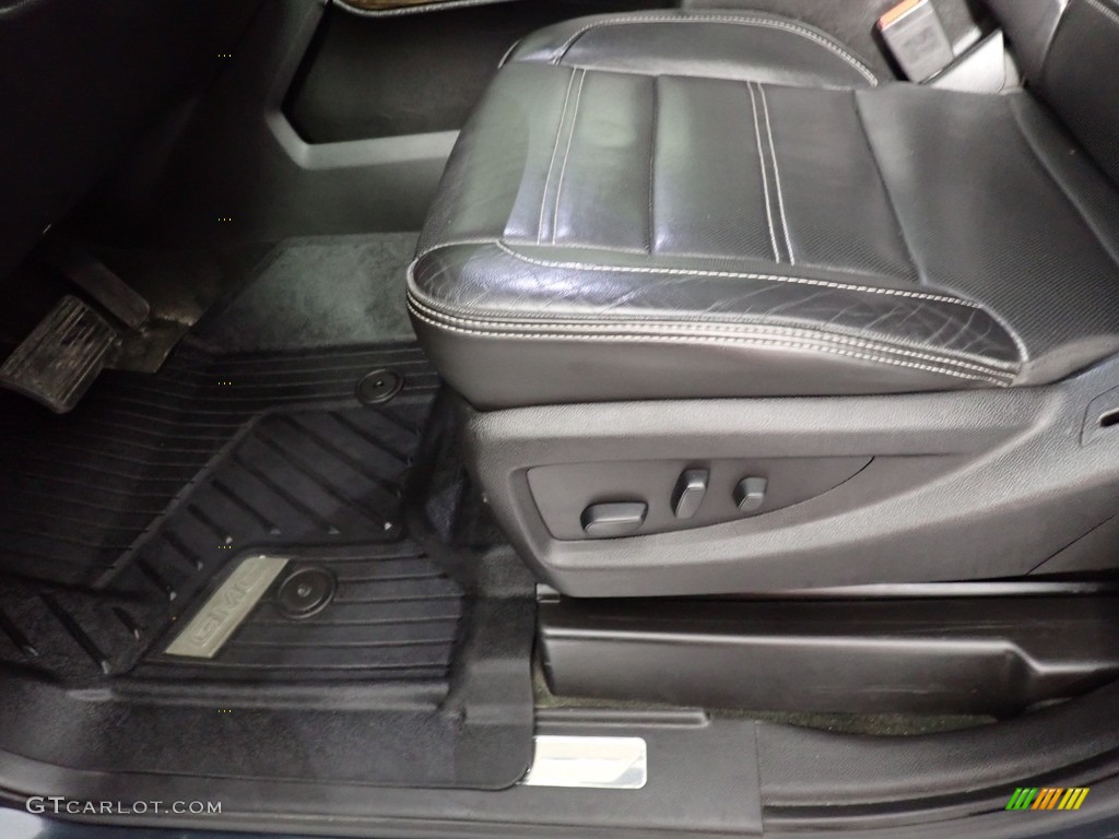 2018 GMC Sierra 3500HD Denali Crew Cab 4x4 Front Seat Photo #141491096