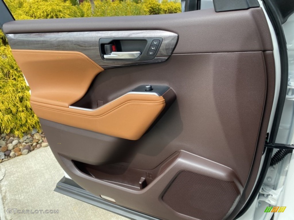 2021 Toyota Highlander Platinum AWD Door Panel Photos