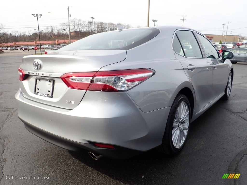 2019 Camry XLE - Celestial Silver Metallic / Ash photo #8