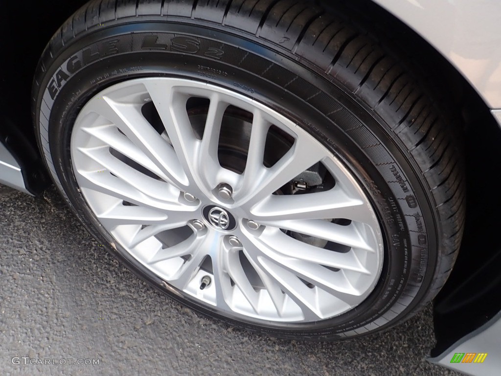 2019 Camry XLE - Celestial Silver Metallic / Ash photo #14