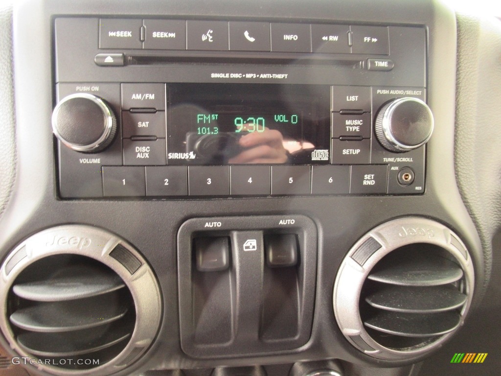 2015 Wrangler Sport 4x4 - Billet Silver Metallic / Black photo #16