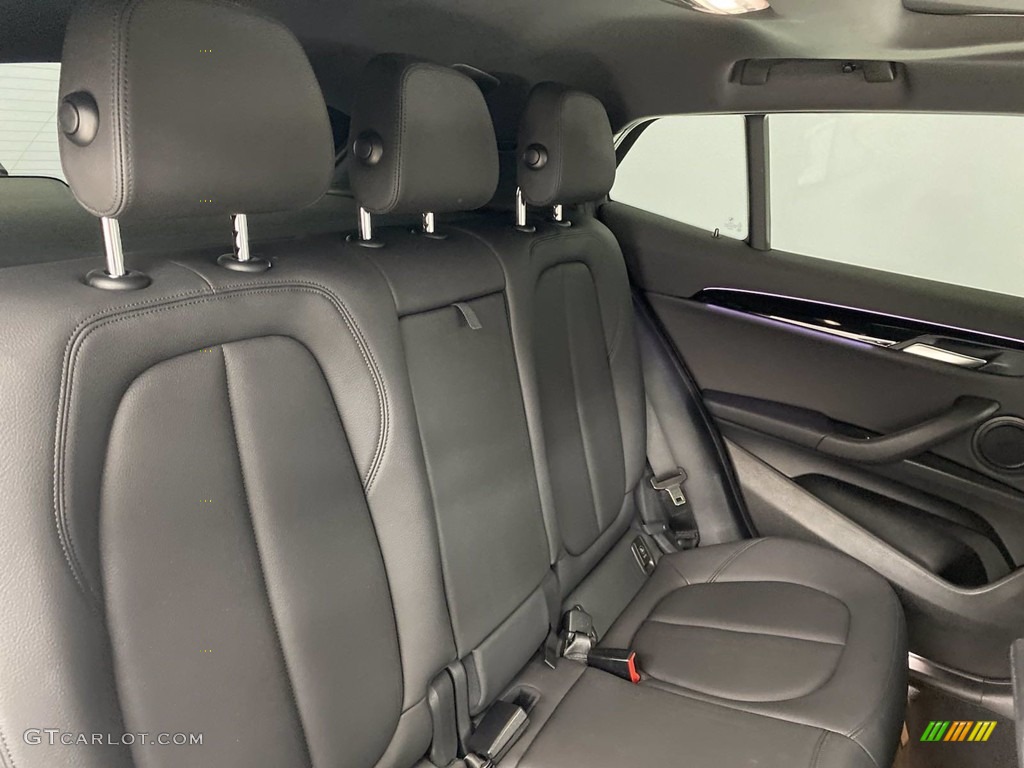 2018 X2 xDrive28i - Jet Black / Black photo #36