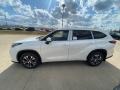 2021 Blizzard White Pearl Toyota Highlander XLE AWD  photo #1