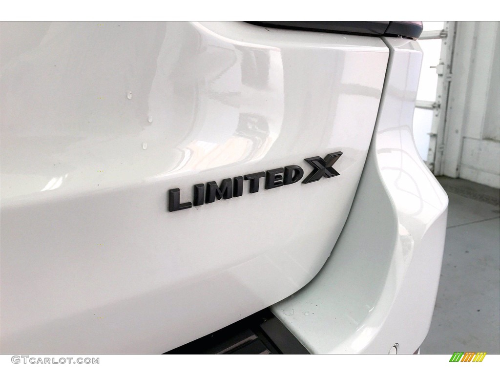 2020 Jeep Grand Cherokee Limited X 4x4 Marks and Logos Photos