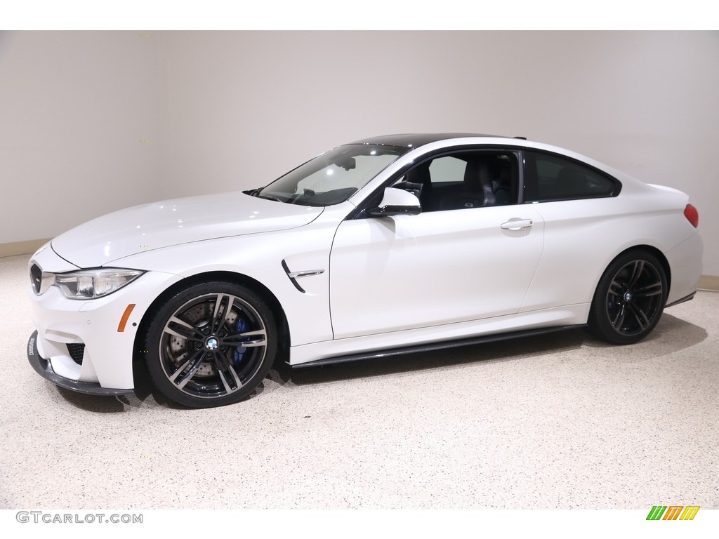 2016 M4 Coupe - Mineral White Metallic / Black photo #3