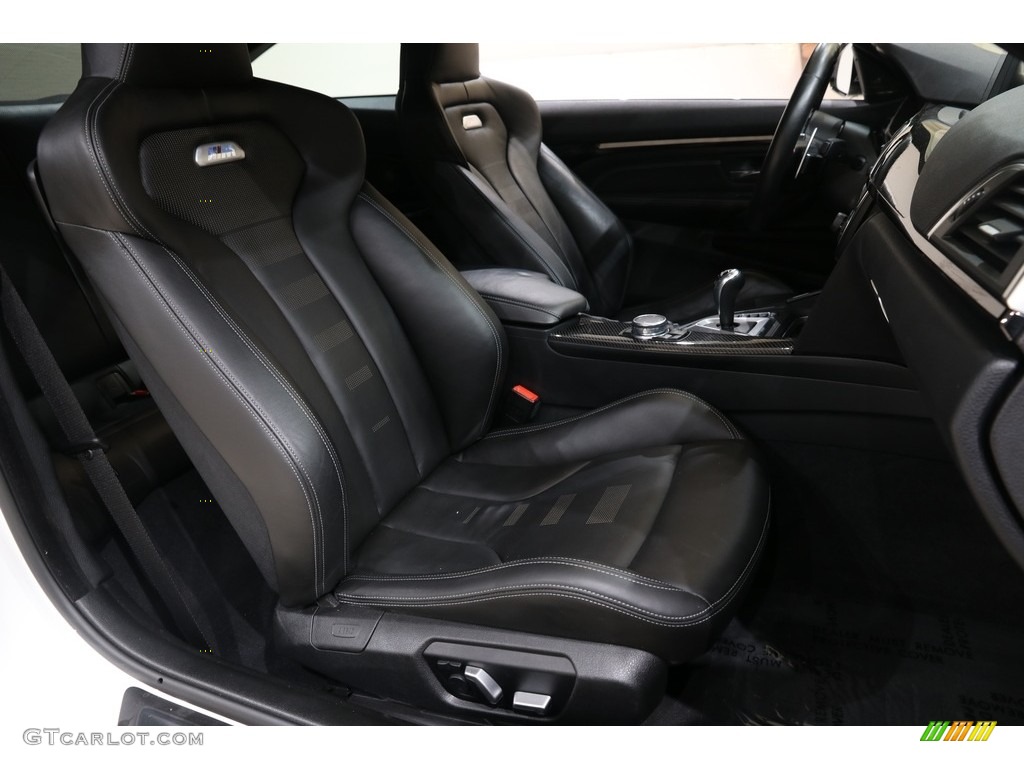 2016 M4 Coupe - Mineral White Metallic / Black photo #19