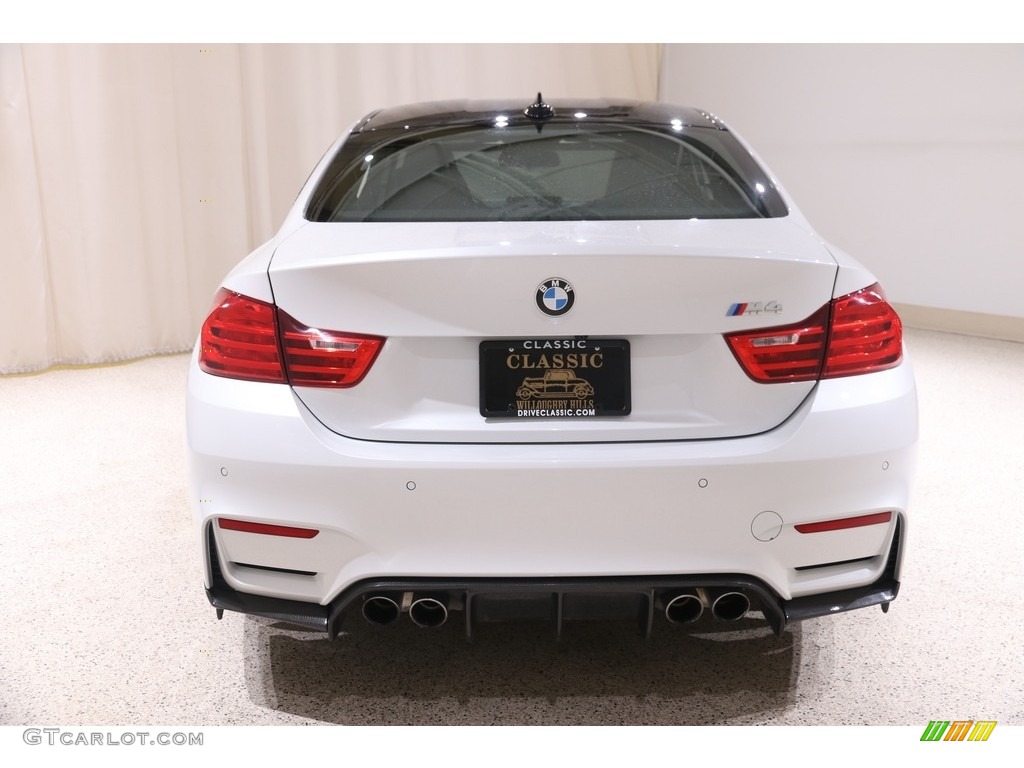 2016 M4 Coupe - Mineral White Metallic / Black photo #22