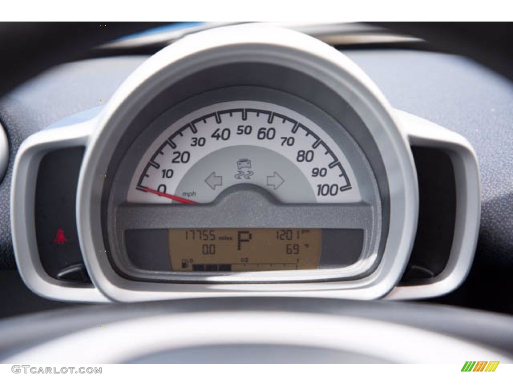 2014 fortwo BRABUS coupe - Silver Metallic / Black photo #20