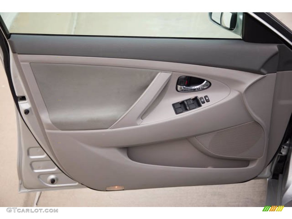 2007 Camry LE - Titanium Metallic / Ash photo #24