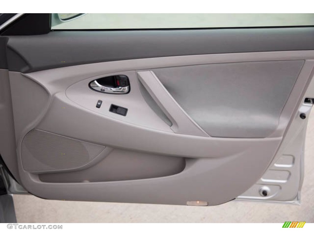 2007 Camry LE - Titanium Metallic / Ash photo #28