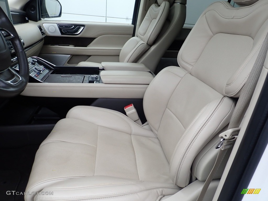 2019 Lincoln Navigator Reserve 4x4 Front Seat Photo #141507247