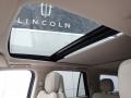 2019 White Platinum Metallic Tri-Coat Lincoln Navigator Reserve 4x4  photo #20