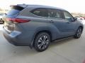 2020 Magnetic Gray Metallic Toyota Highlander XLE  photo #2