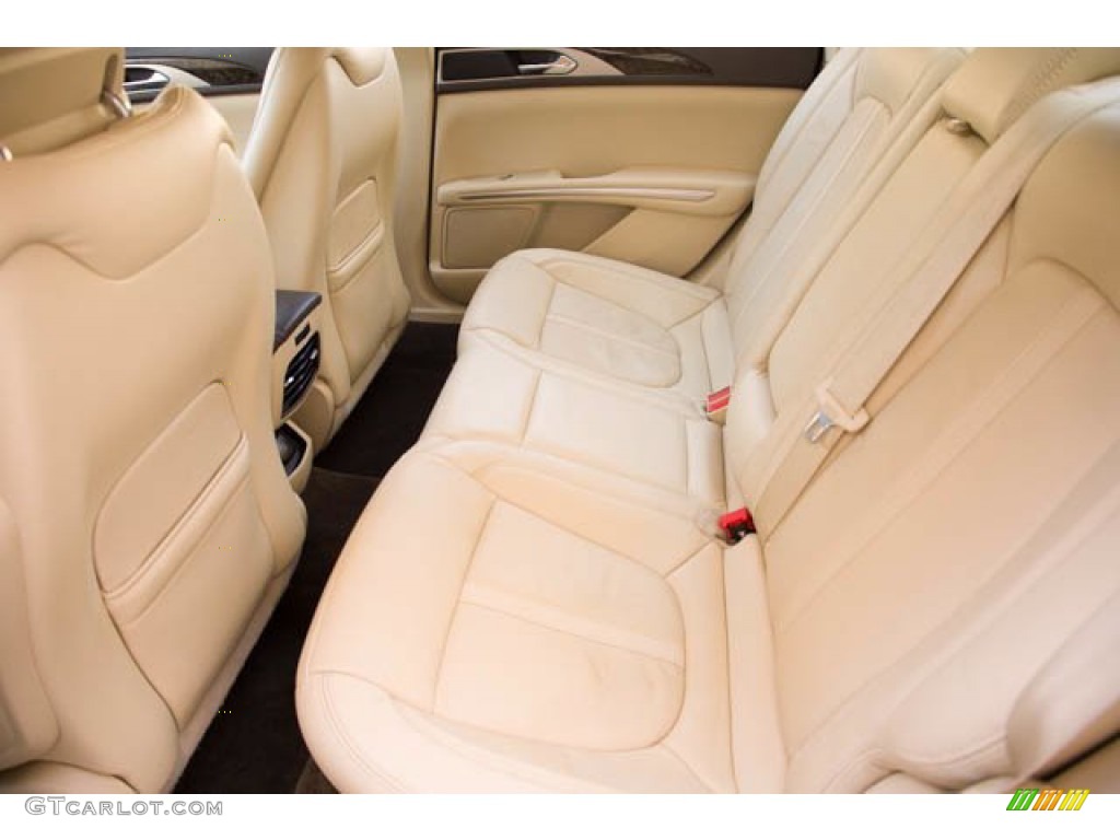 2015 Lincoln MKZ Hybrid Rear Seat Photo #141509920