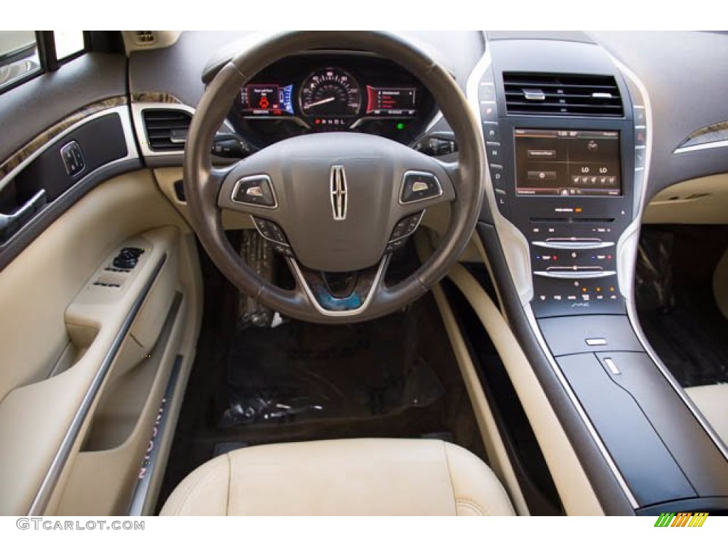 Light Dune Interior 2015 Lincoln MKZ Hybrid Photo #141509935