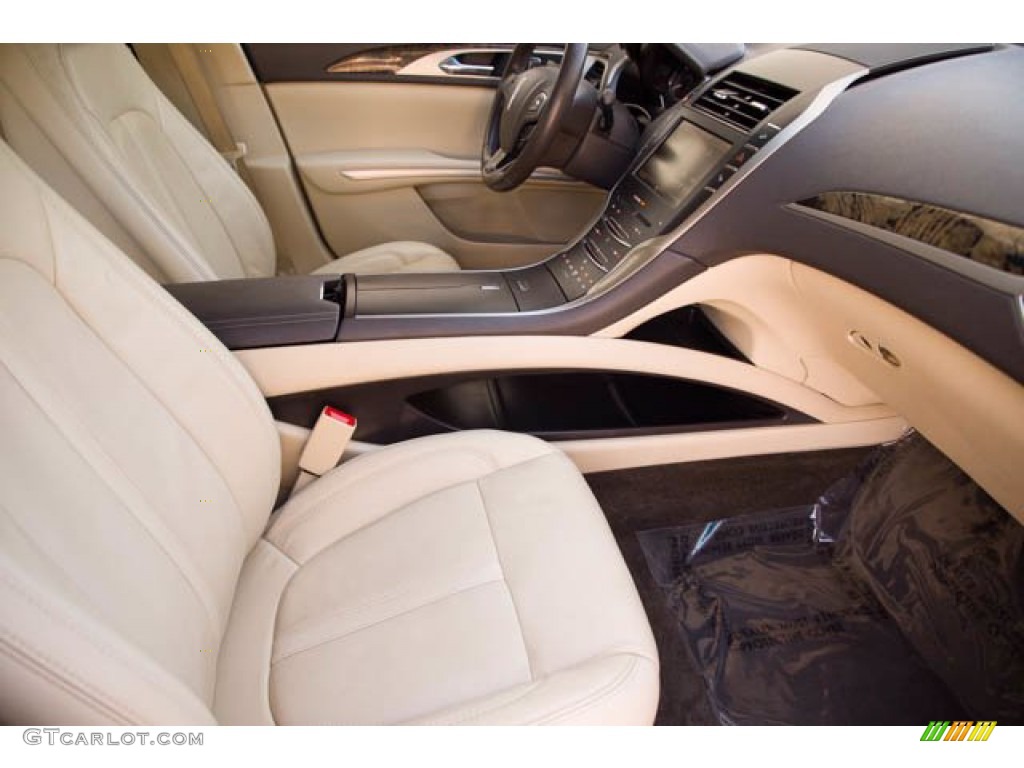 2015 Lincoln MKZ Hybrid Front Seat Photos