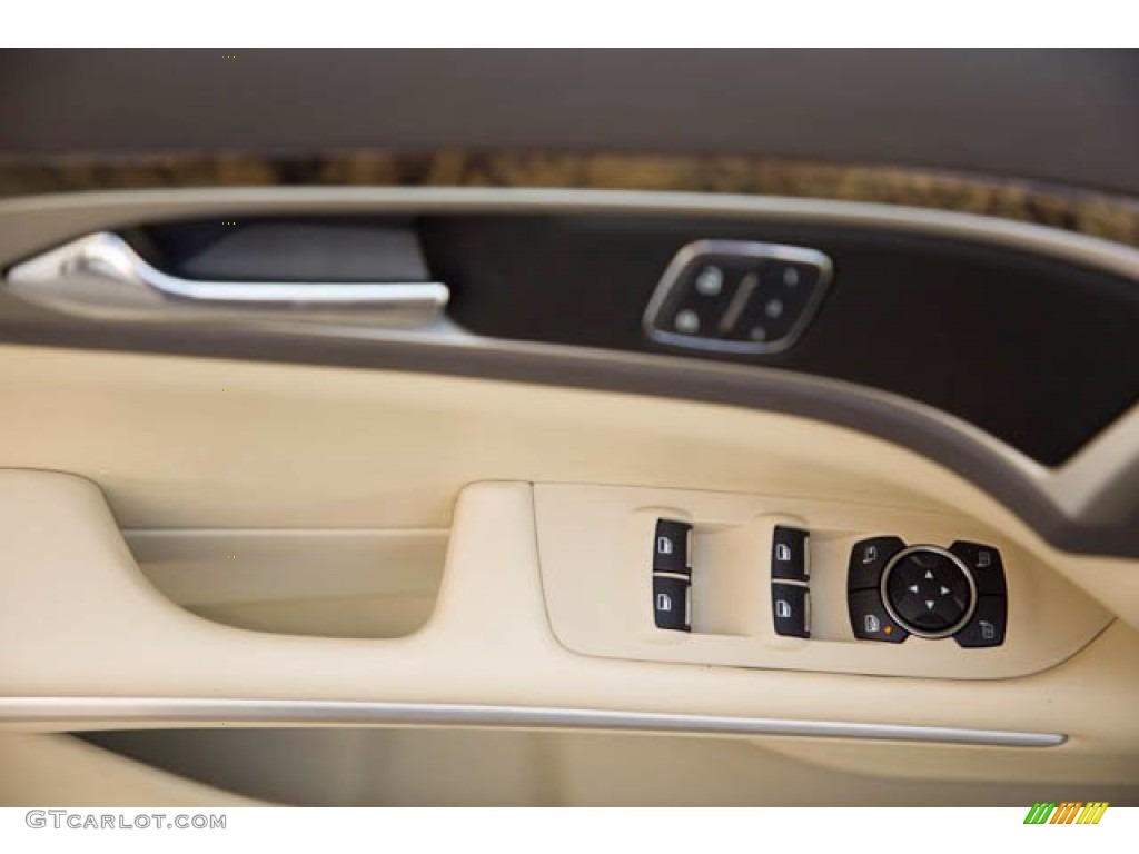 2015 Lincoln MKZ Hybrid Light Dune Door Panel Photo #141510325