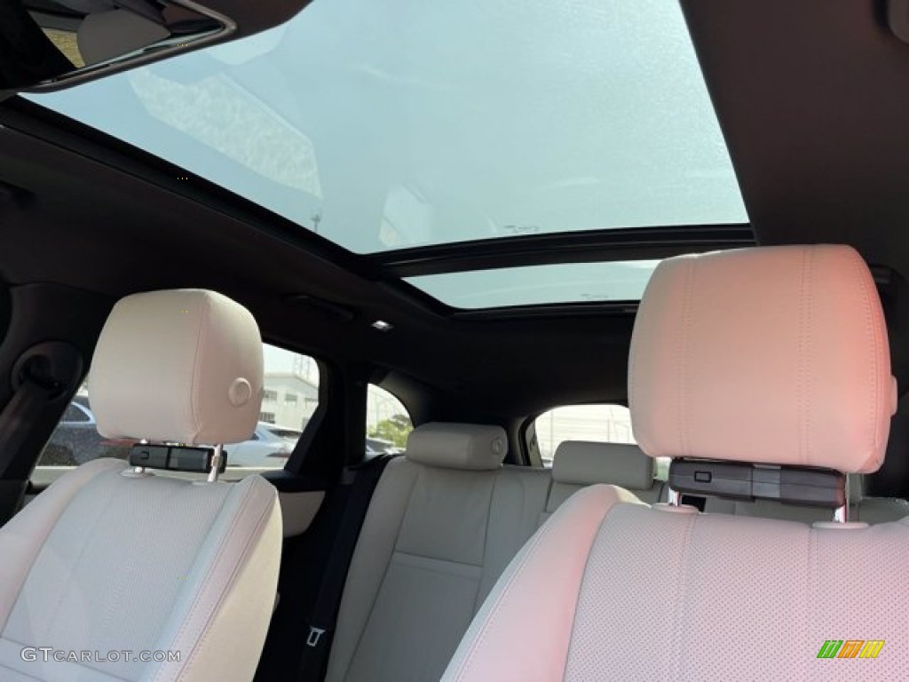 2021 Range Rover Velar R-Dynamic S - Santorini Black Metallic / Light Oyster/Ebony photo #29