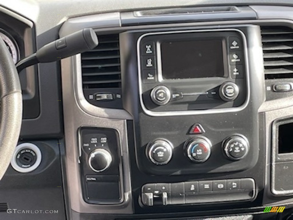 2015 Ram 3500 Tradesman Crew Cab 4x4 Controls Photos