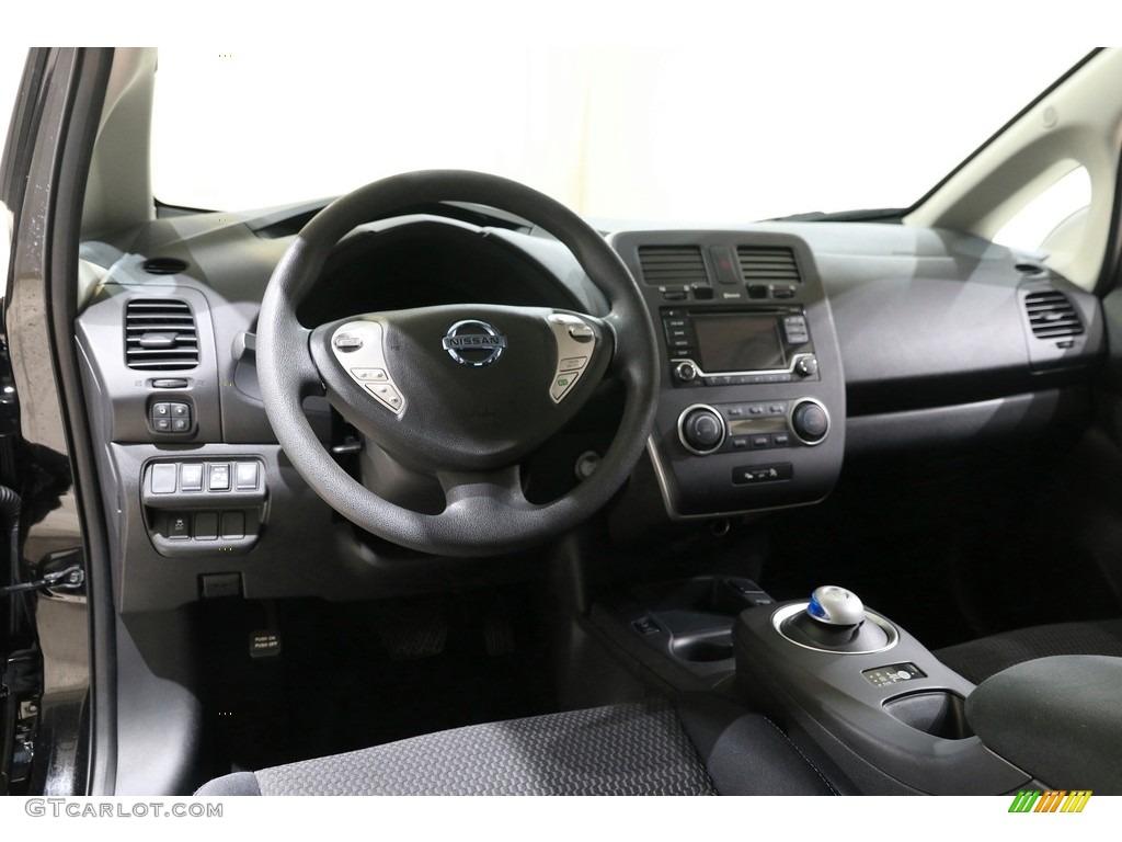 Black Interior 2016 Nissan LEAF S Photo #141514721