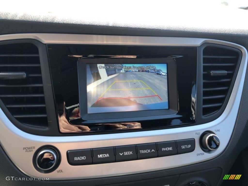 2021 Accent SE - Olympus Silver / Black photo #6