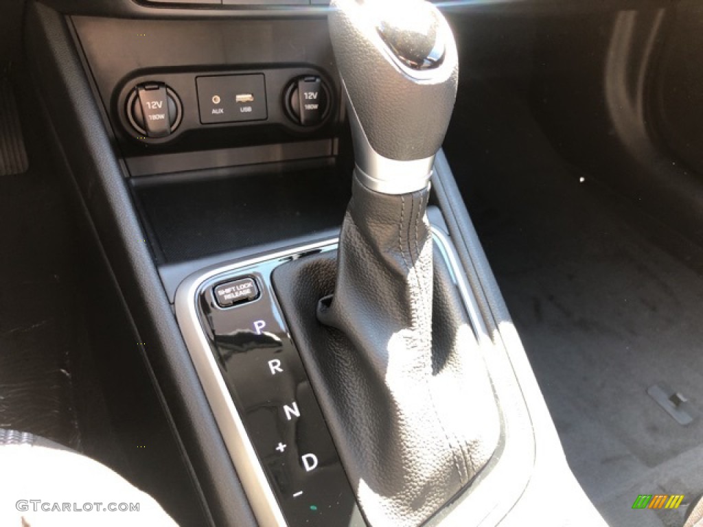 2021 Accent SE - Olympus Silver / Black photo #9