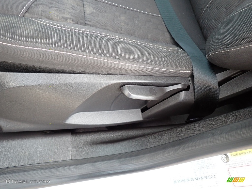 2018 Fiesta SE Hatchback - Ingot Silver / Charcoal Black photo #20