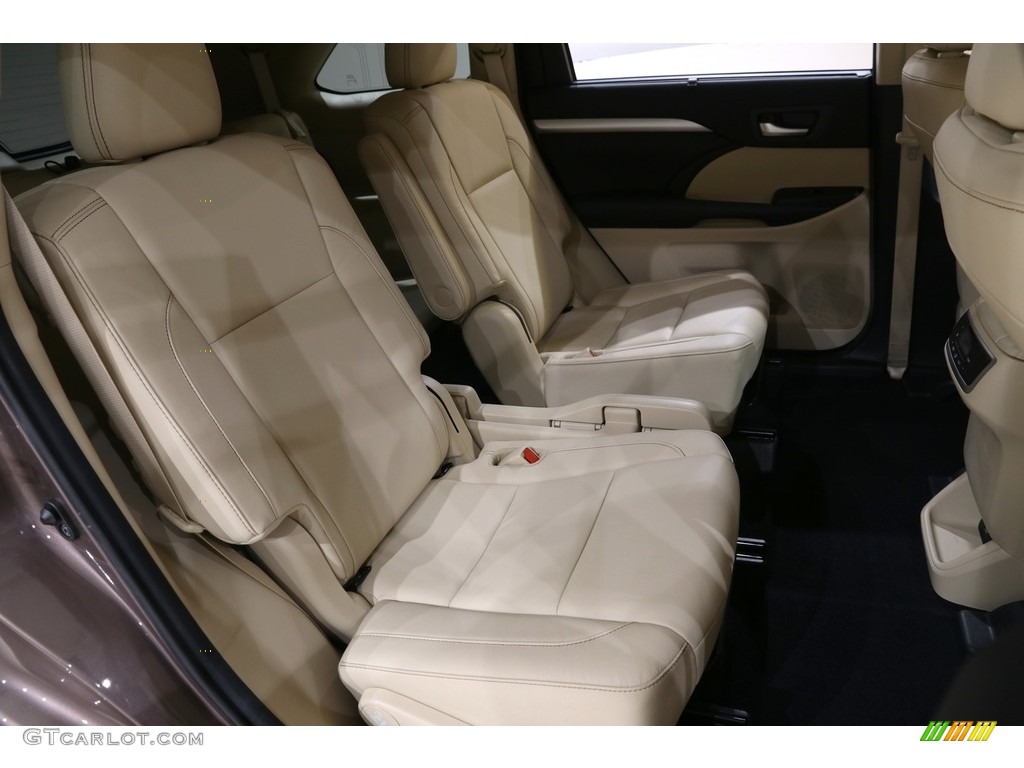 2018 Highlander XLE AWD - Toasted Walnut Pearl / Almond photo #16