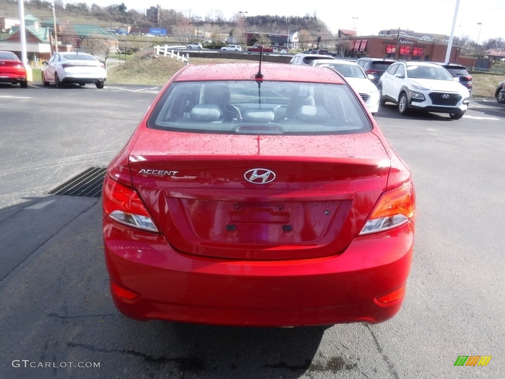 2016 Accent SE Sedan - Boston Red / Gray photo #8