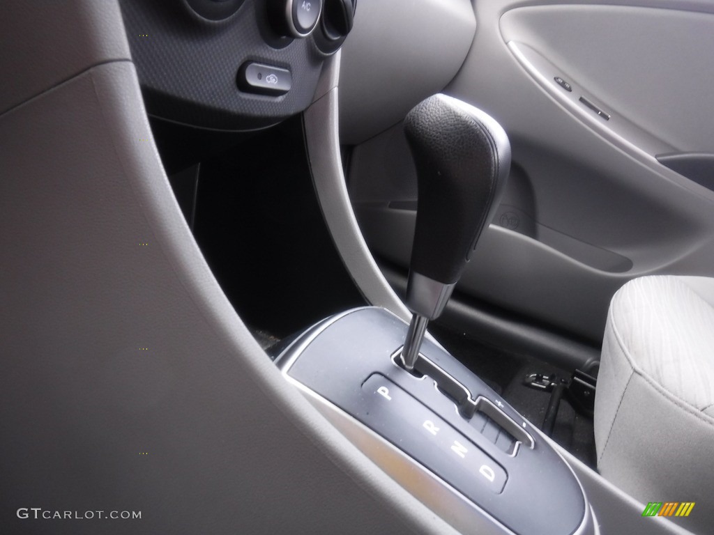 2016 Accent SE Sedan - Boston Red / Gray photo #15
