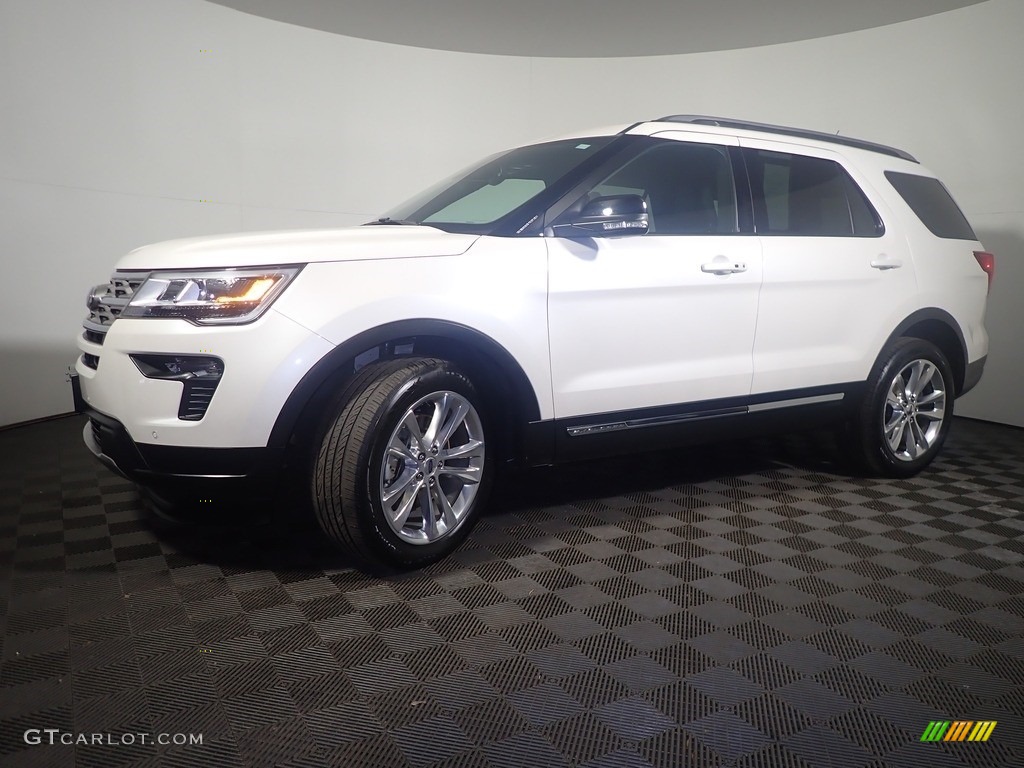 2018 Explorer XLT 4WD - Oxford White / Ebony Black photo #11