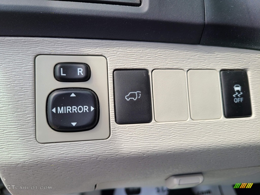 2010 Venza V6 AWD - Classic Silver Metallic / Gray photo #11
