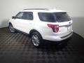 2018 Oxford White Ford Explorer XLT 4WD  photo #15