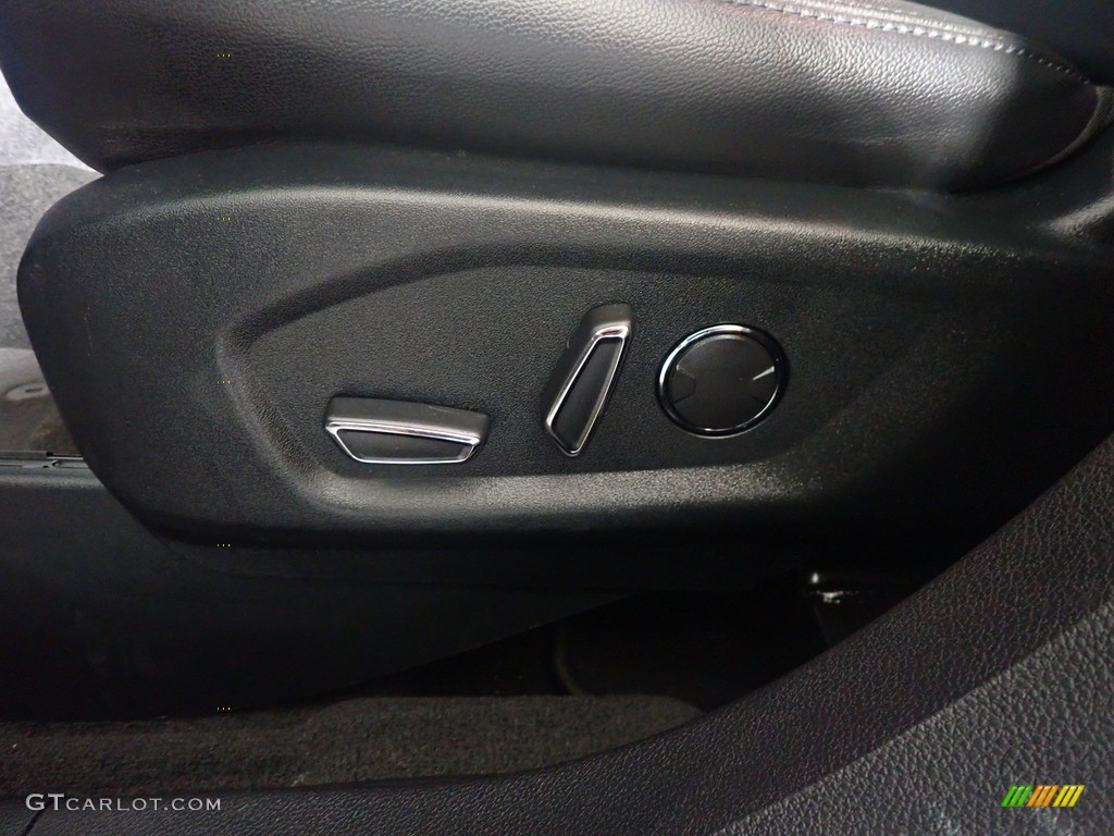 2018 Explorer XLT 4WD - Oxford White / Ebony Black photo #28