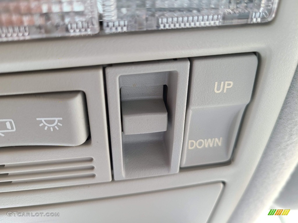 2010 Venza V6 AWD - Classic Silver Metallic / Gray photo #31